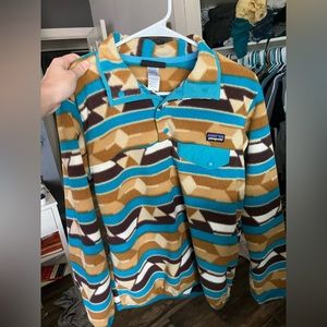 patagonia synchilla size small!